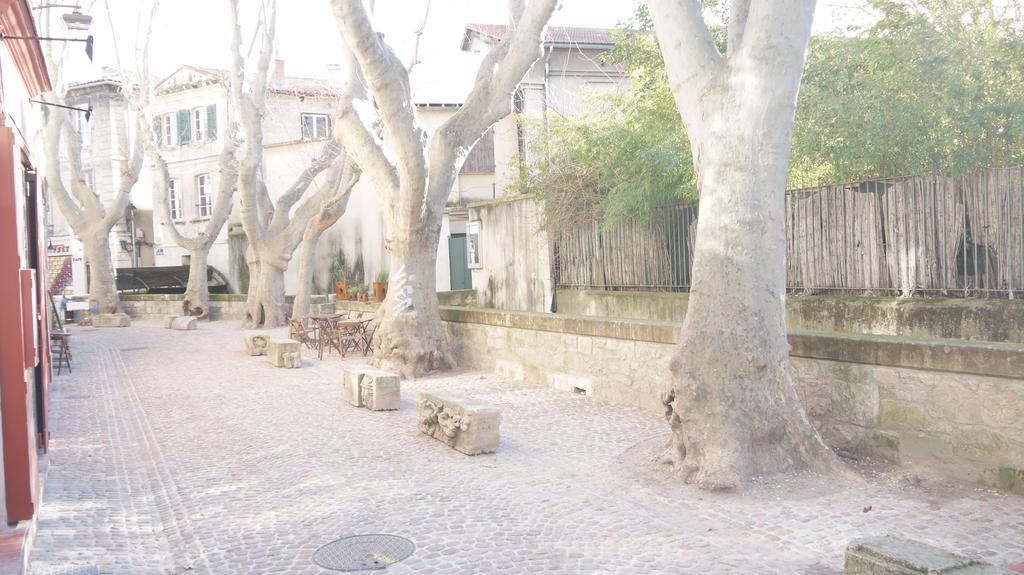 Appartements Des Teinturiers Avignon Bagian luar foto